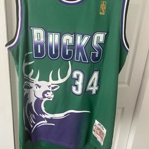 Basketball JERSEYS